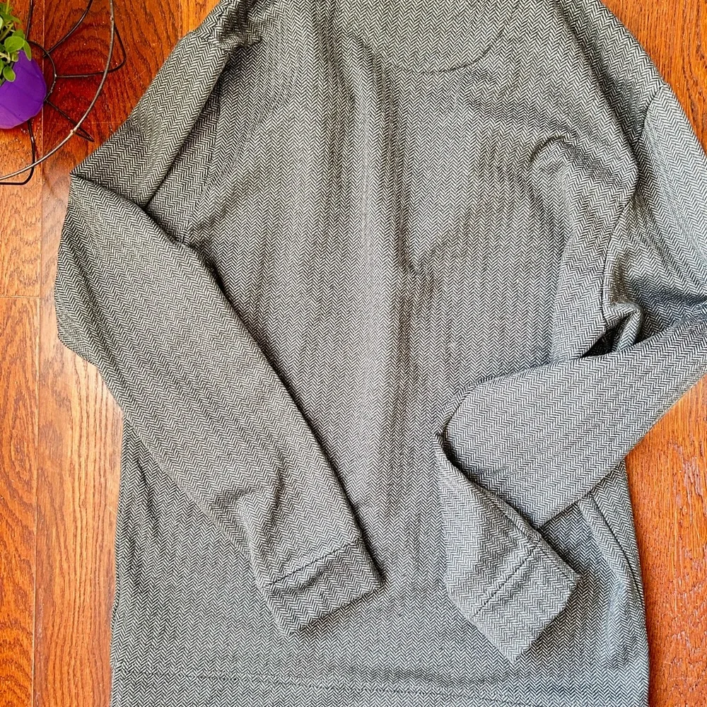Vineyard Vines Men's Charcoal Zip-Up Sweater - Picture 6 of 6